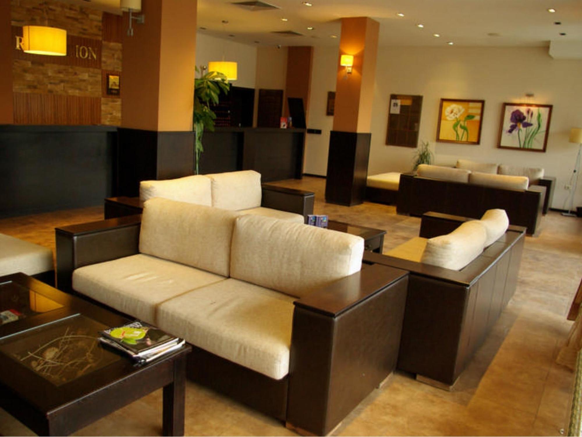 Bansko Ski Apartments In Bansko Royal Towers Esterno foto